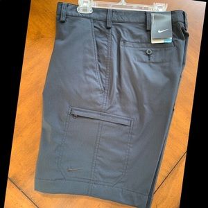 Men’s Nike drifit golf shorts NWT